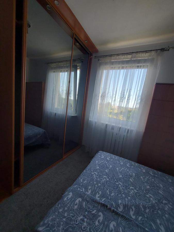Wygodny Przestronny Apartament Janowskie Blonia Rumia Exterior foto