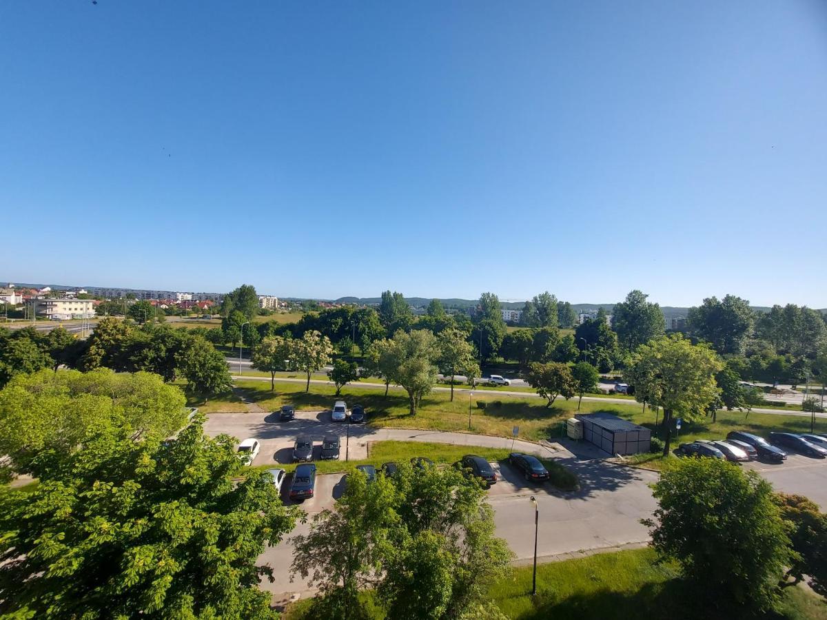 Wygodny Przestronny Apartament Janowskie Blonia Rumia Exterior foto