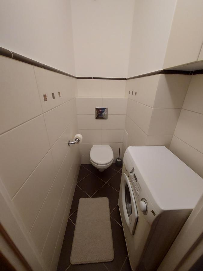 Wygodny Przestronny Apartament Janowskie Blonia Rumia Exterior foto